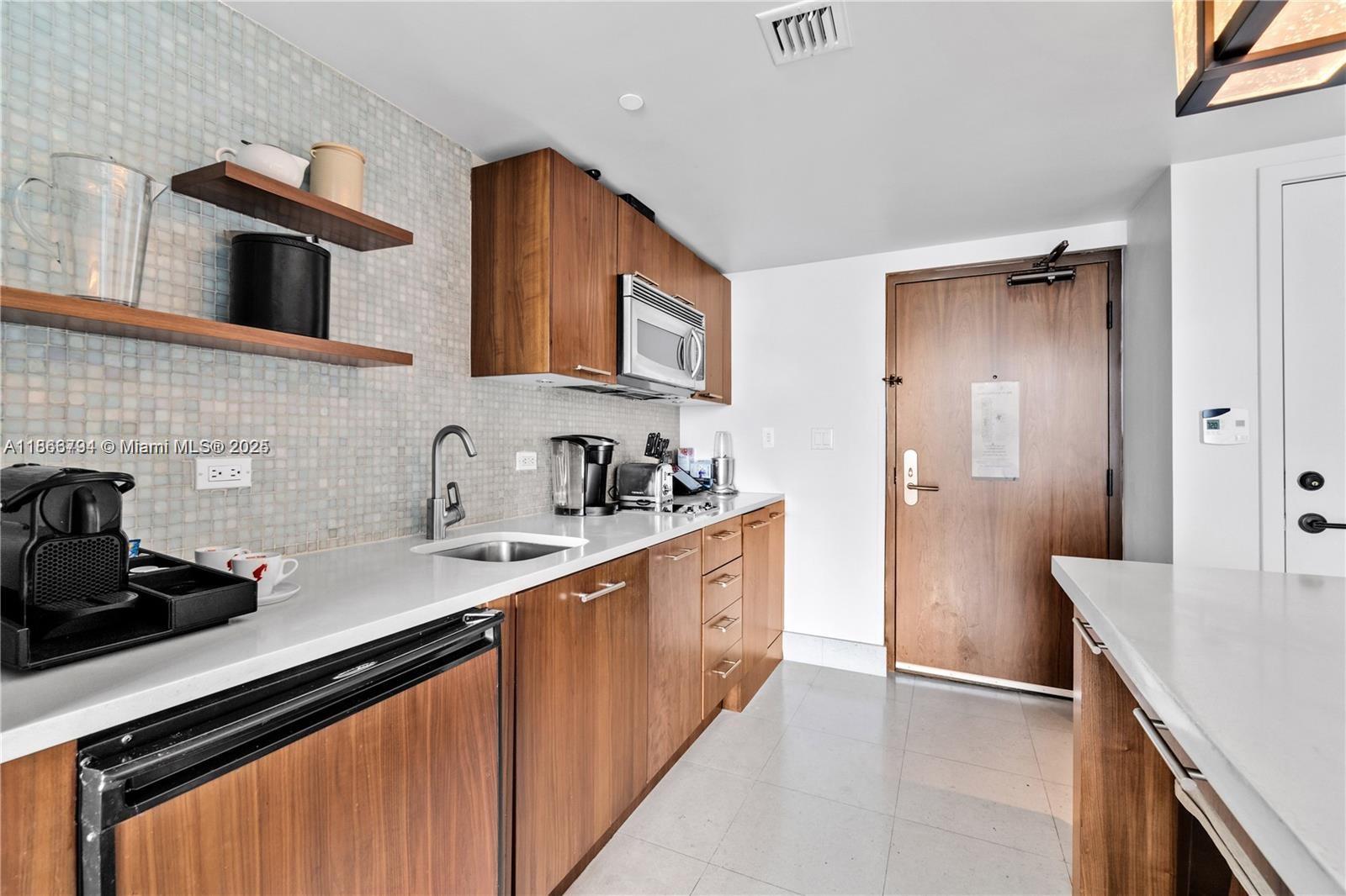 CENTRAL CARILLON BEACH CO - Residential