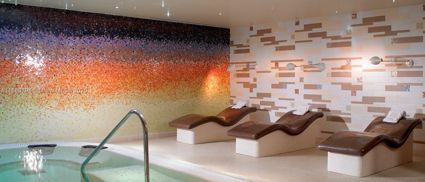 CENTRAL CARILLON BEACH CO - Residential