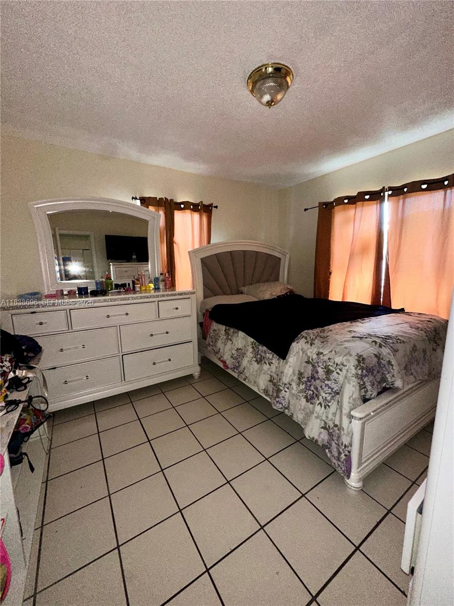 H BROOKERS SUB - Residential
