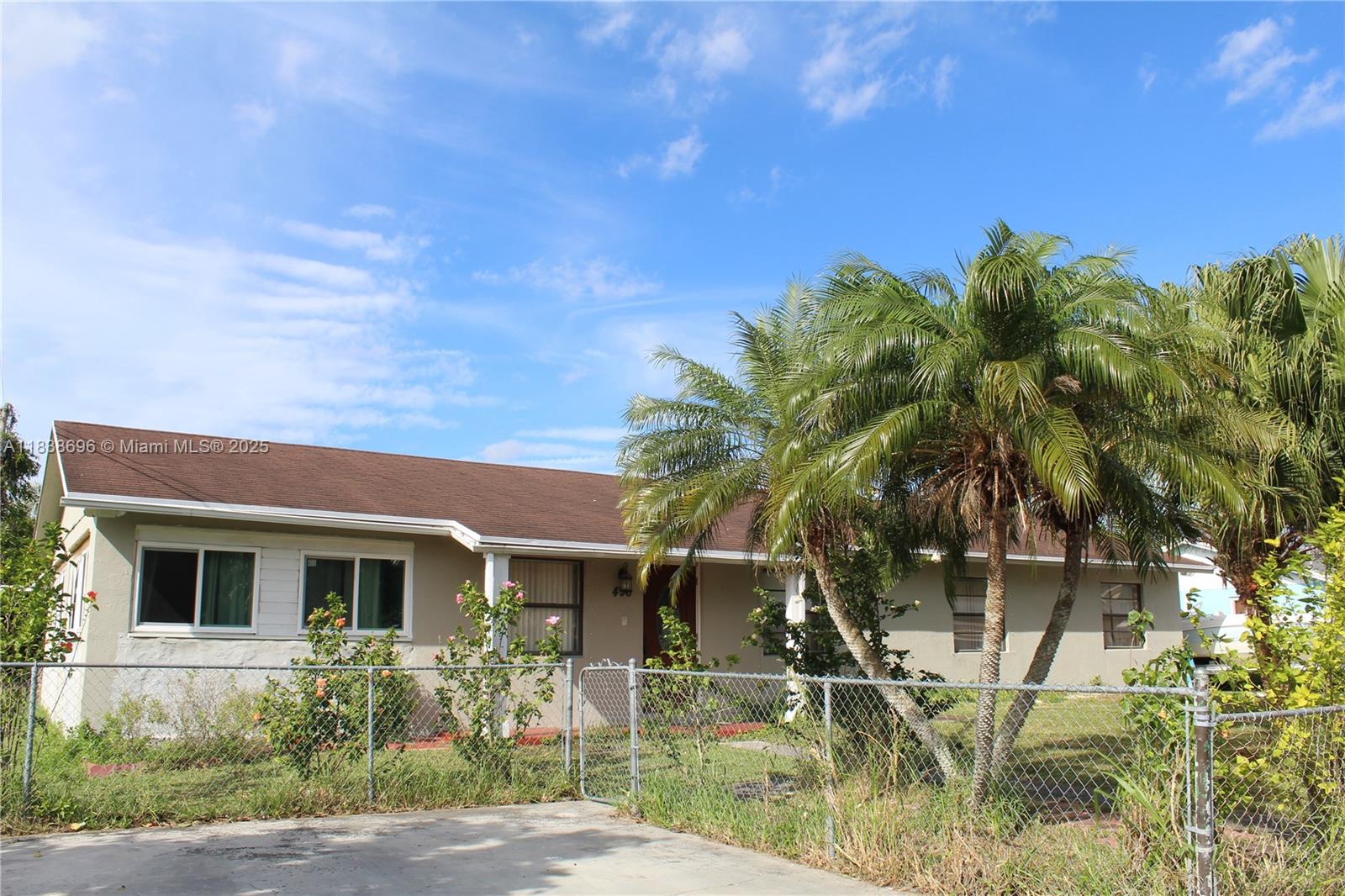496 SW 9th Ave