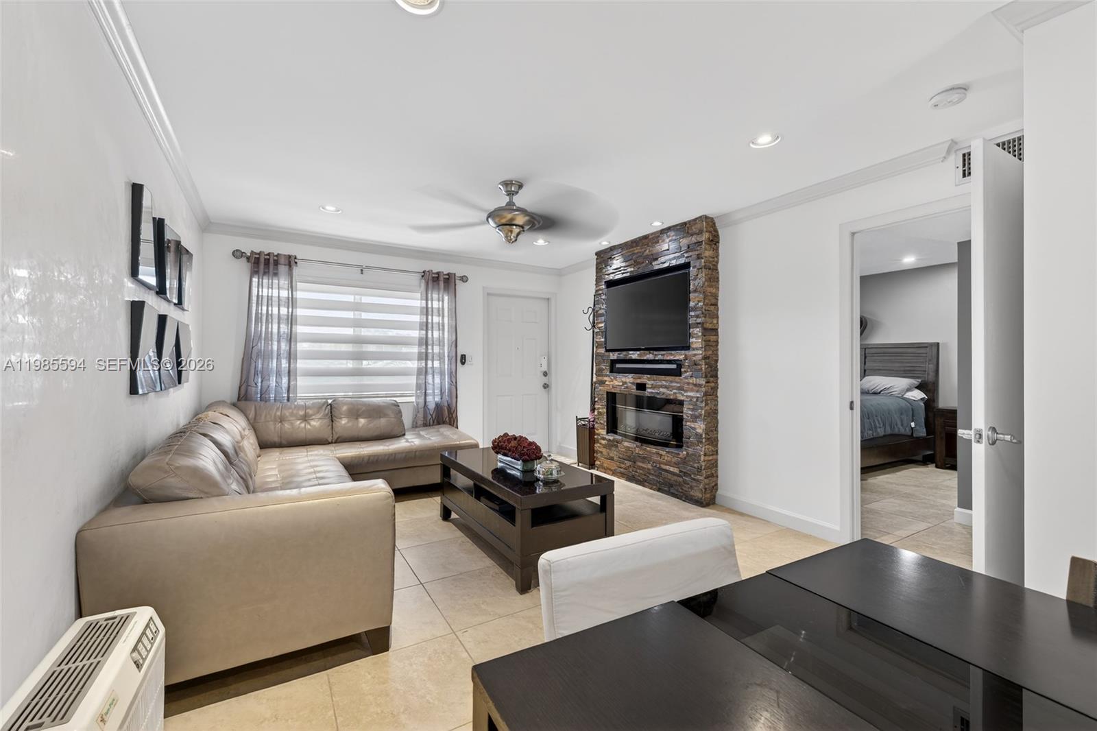 GATELAND VILLAGE SEC E CO - Residential