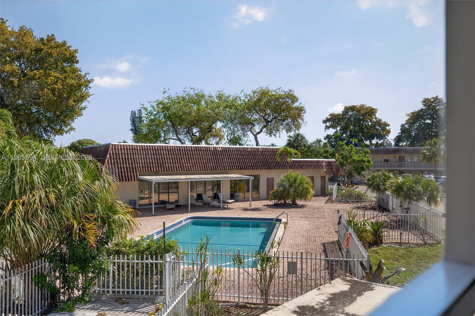 GATELAND VILLAGE SEC E CO - Residential