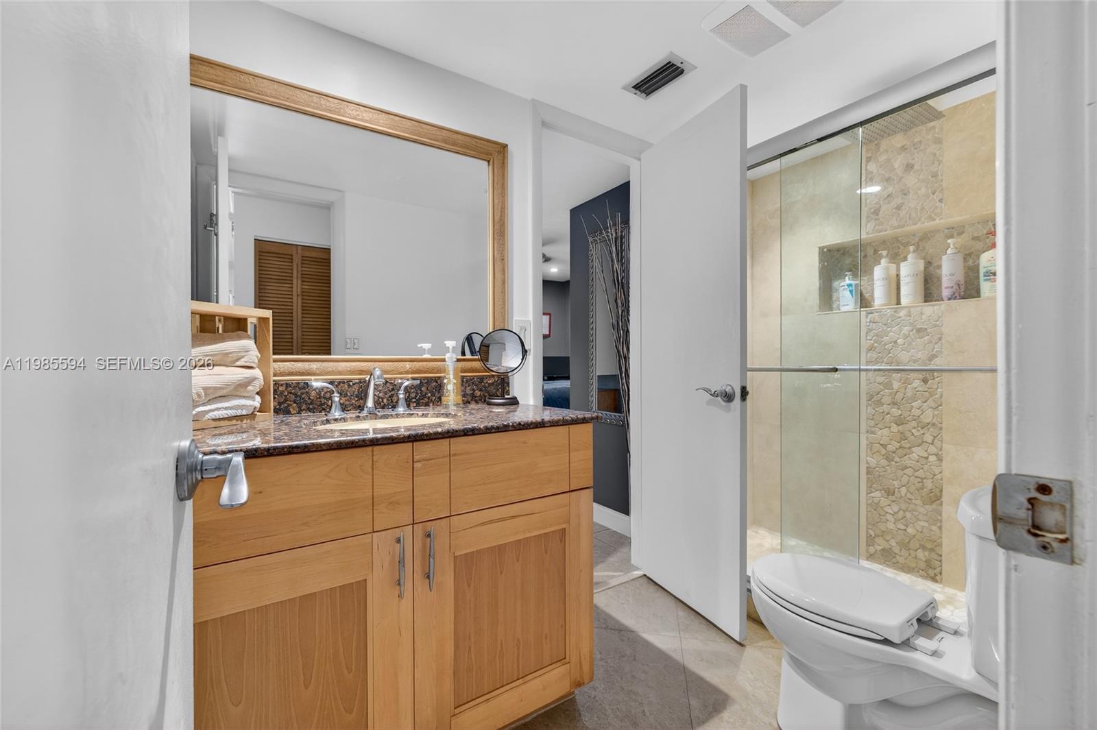 GATELAND VILLAGE SEC E CO - Residential