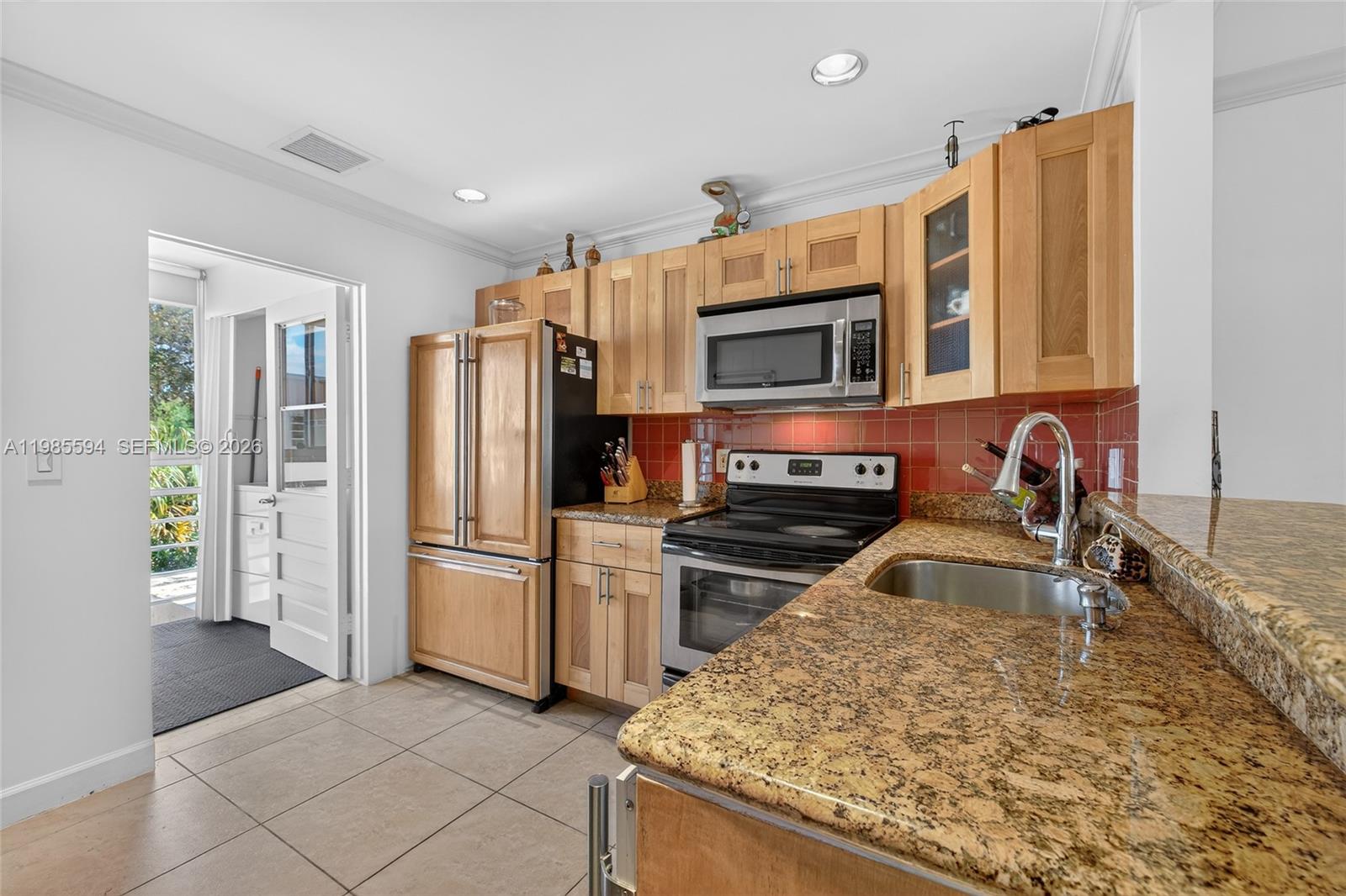 GATELAND VILLAGE SEC E CO - Residential