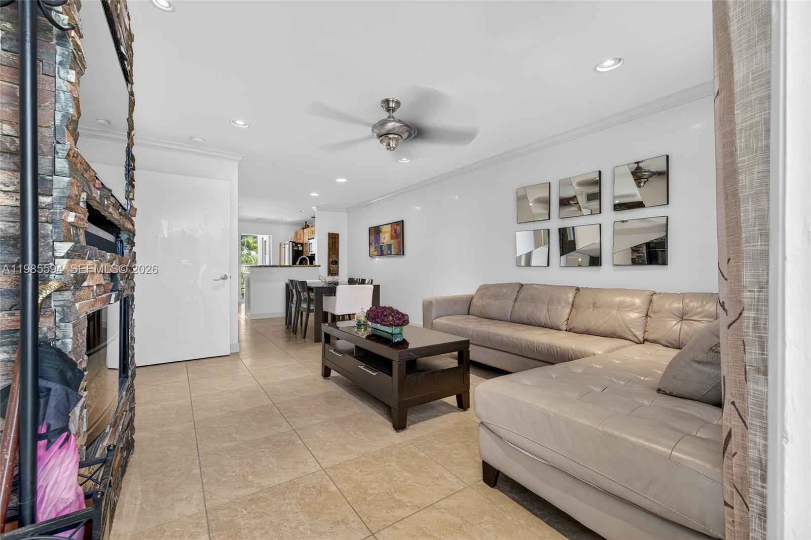 GATELAND VILLAGE SEC E CO - Residential