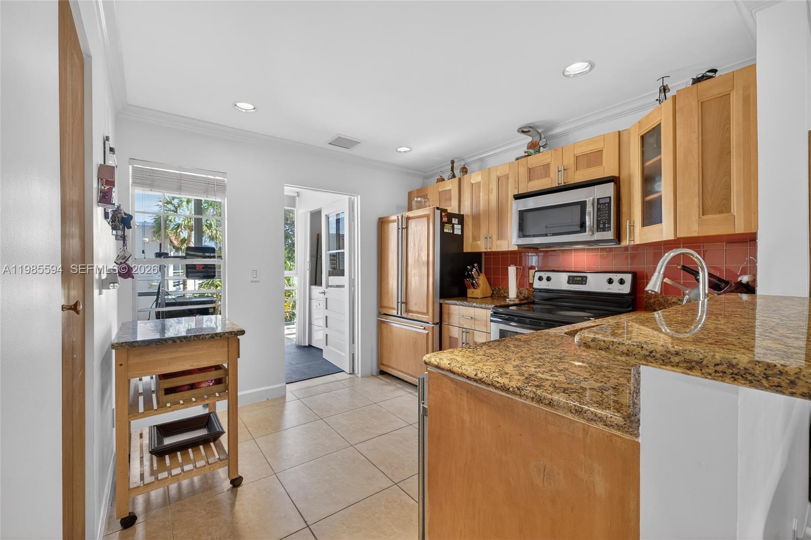 GATELAND VILLAGE SEC E CO - Residential