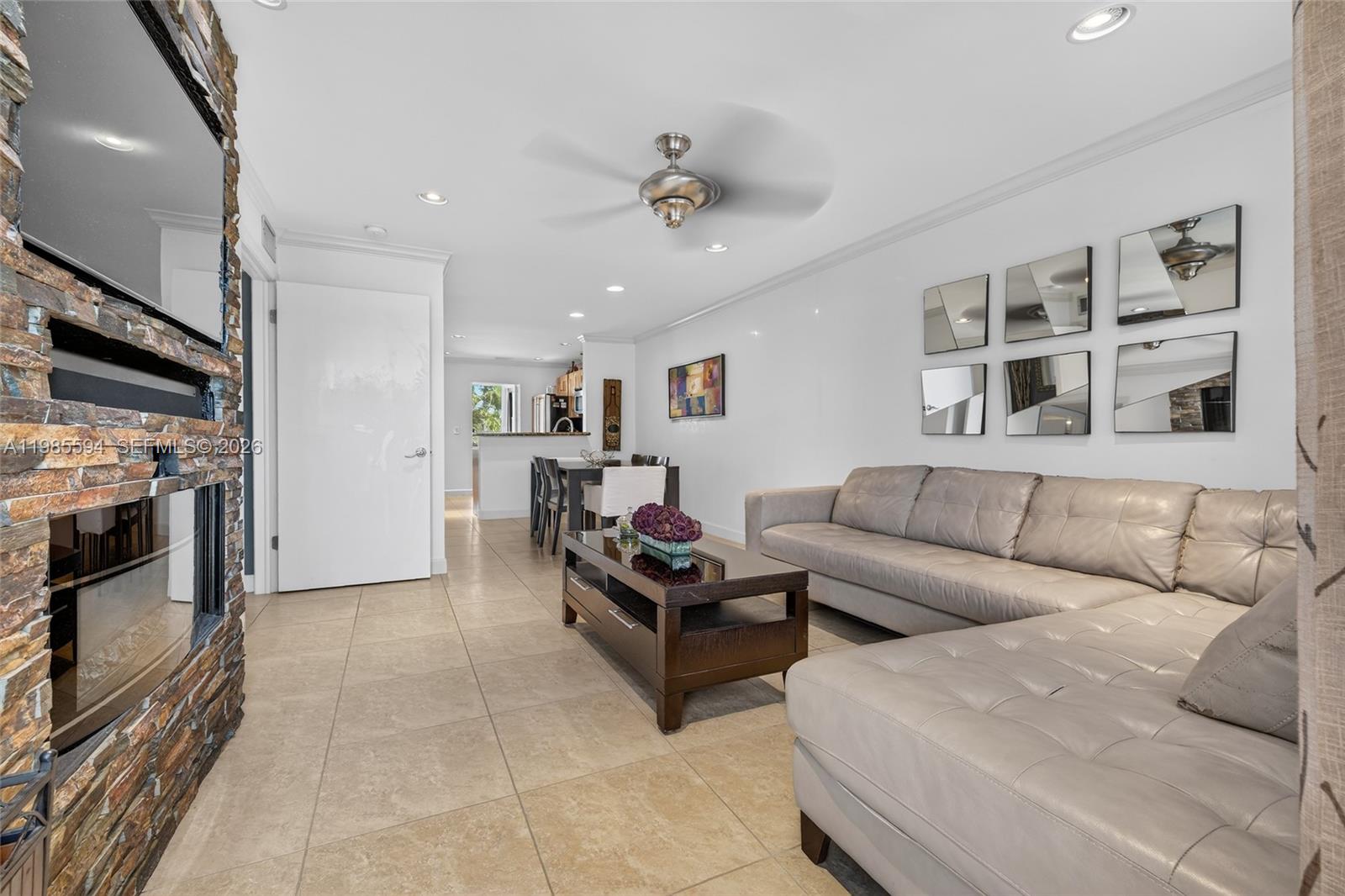 GATELAND VILLAGE SEC E CO - Residential