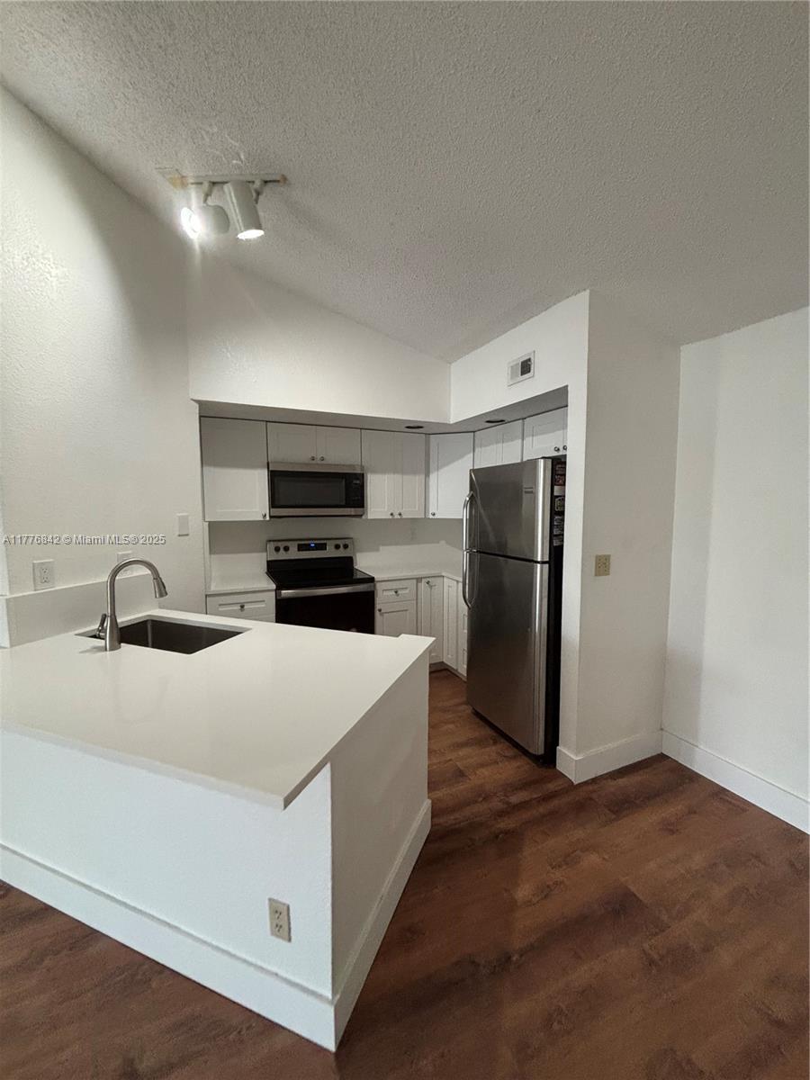 643 VISTA ISLES 1826