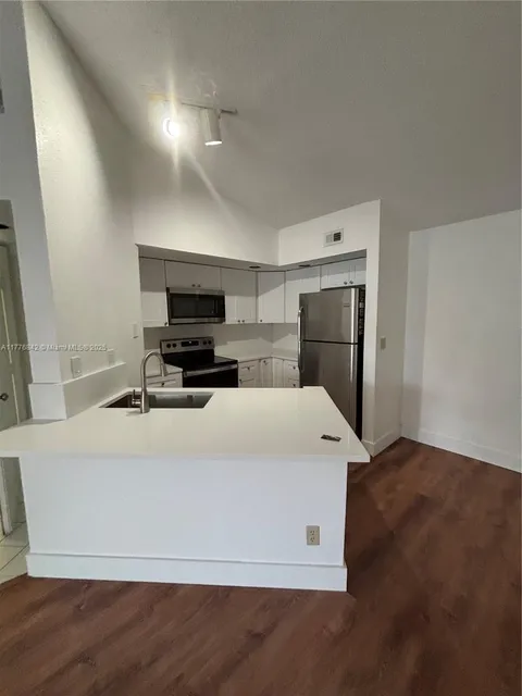 MLS: A11776842