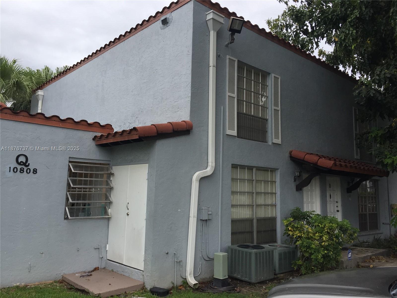 FANTASTIC LARGEST UPDATED TOWNHOUSE, 2 STORY, HUGE 2 BEDROOMS ON THE SECOND FLOOR, 1.5 BATHROOMS, COMMUNITY WITH POOL, CLUBHOUSE, EXERCISE ROOM, TENNIS, SECURITY GATES & GUARDS, ACROSS THE STREET FROM PUBLIX, CVS AND BUS LINES, SMALL FENCE PATIO, BUYER NEEDS TO BE PRE-APPROVED TO PURCHASE, COMMUNITY HAS 1.2 MILLION IN RESERVES; BUT NO FHA/VA APPROVED, ALSO FOR RENT AT $2,500.00, PARK RIGHT IN FRONT OF THE UNIT, LAUNDRY FACILITIES NEXT TO THE UNIT, COMMUNITY IS FRONT OF BIG SHOPPING CENTER WITH PUBLIX, CVS, BANKS, RESTAURANTS, CHURCH AND ONE OF THE BEST ELEMENTARY SCHOOLS IN THE AREA.