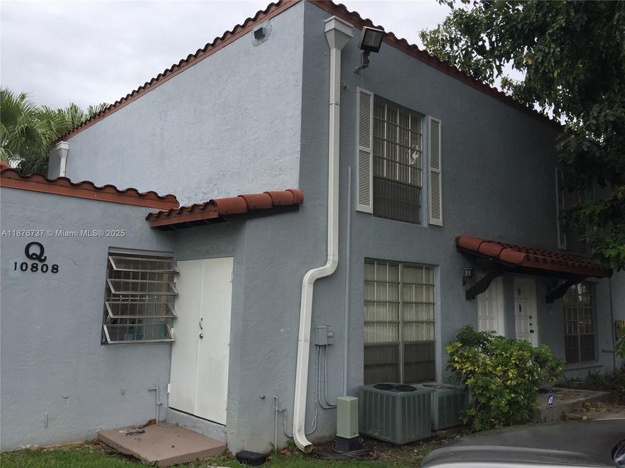 INVESTORS ONLY: FANTASTIC LARGEST UPDATED TOWNHOUSE, 2 STORY, HUGE 2 BEDROOMS ON THE SECOND FLOOR, 1.5 BATHROOMS, COMMUNITY WITH POOL, CLUBHOUSE, EXERCISE ROOM, TENNIS, SECURITY GATES & GUARDS, ACROSS THE STREET FROM PUBLIX, CVS AND BUS LINES, SMALL FENCE PATIO, BUYER NEEDS TO BE PRE-APPROVED TO PURCHASE, COMMUNITY HAS 1.2 MILLION IN RESERVES; BUT NO FHA/VA APPROVED, PARK RIGHT IN FRONT OF THE UNIT, LAUNDRY FACILITIES NEXT TO THE UNIT, COMMUNITY IS FRONT OF BIG SHOPPING CENTER WITH PUBLIX, CVS, BANKS, RESTAURANTS, CHURCH AND ONE OF THE BEST ELEMENTARY SCHOOLS IN THE AREA. PROPERTY PRESENTLY RENTED UNTIL 9/30/26.