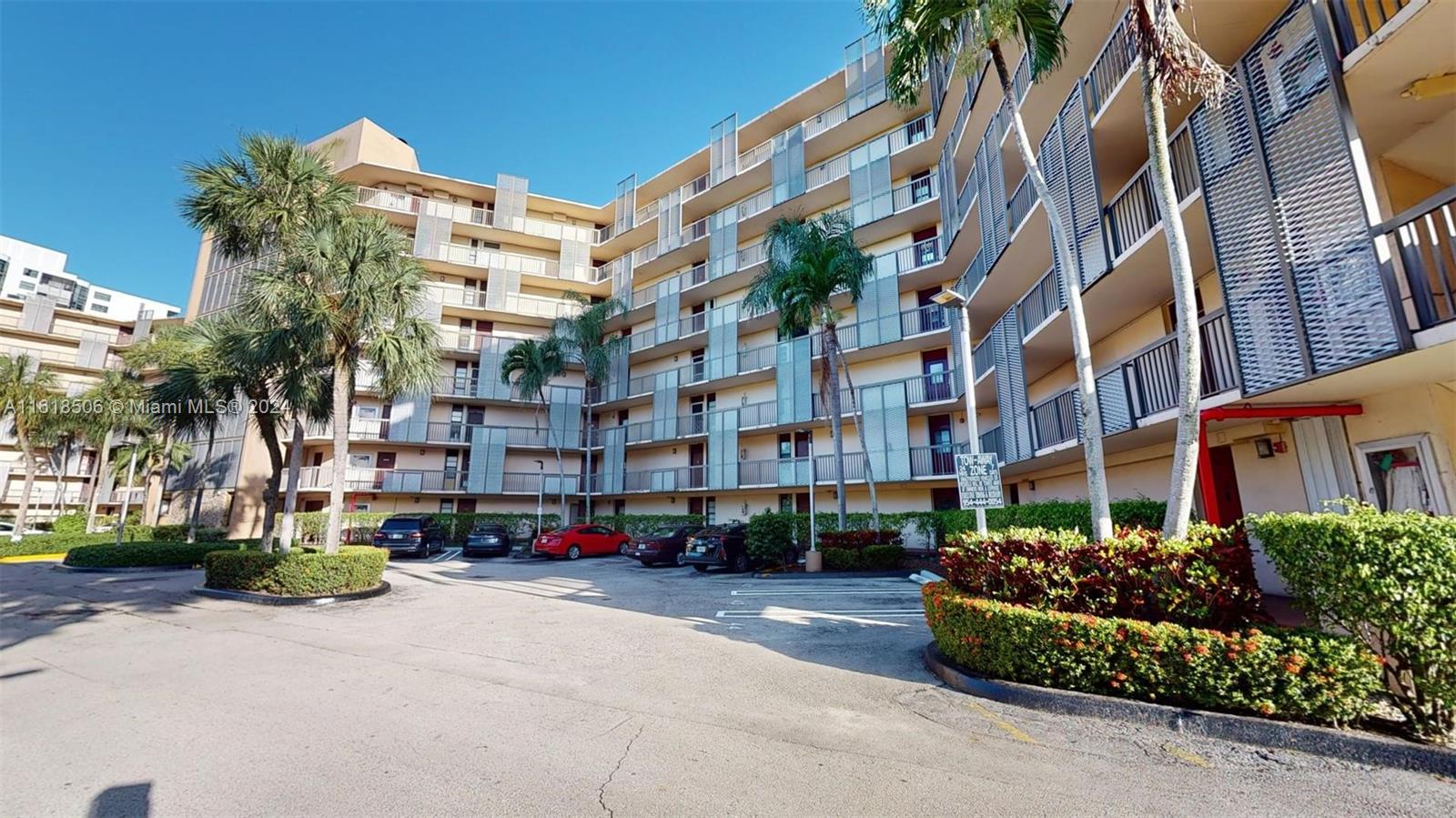 BRAVURA I CONDO - Residential