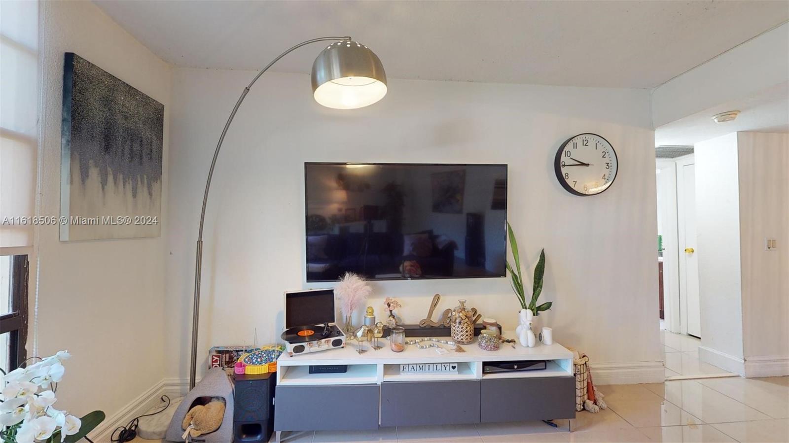 BRAVURA I CONDO - Residential