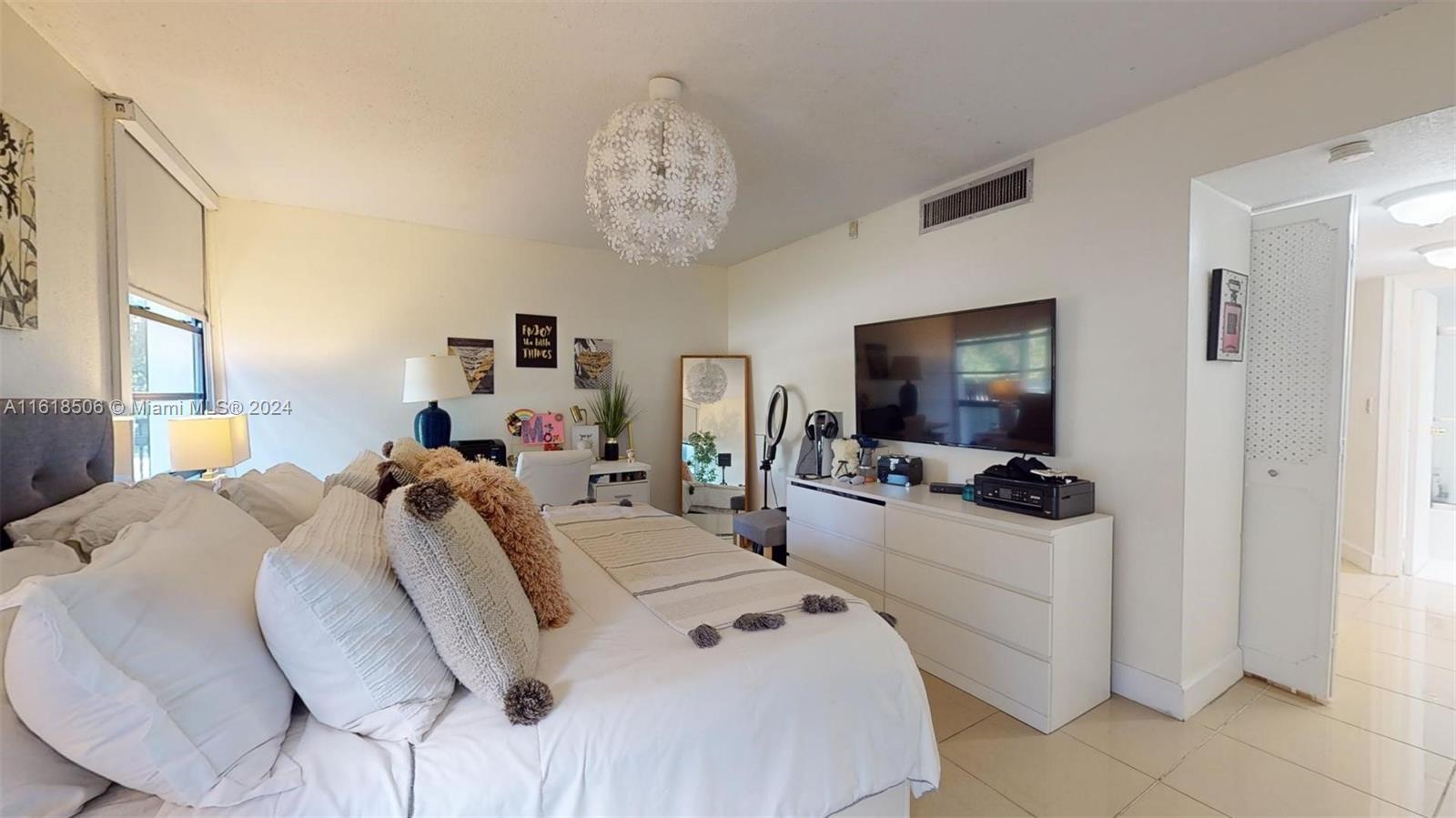 BRAVURA I CONDO - Residential