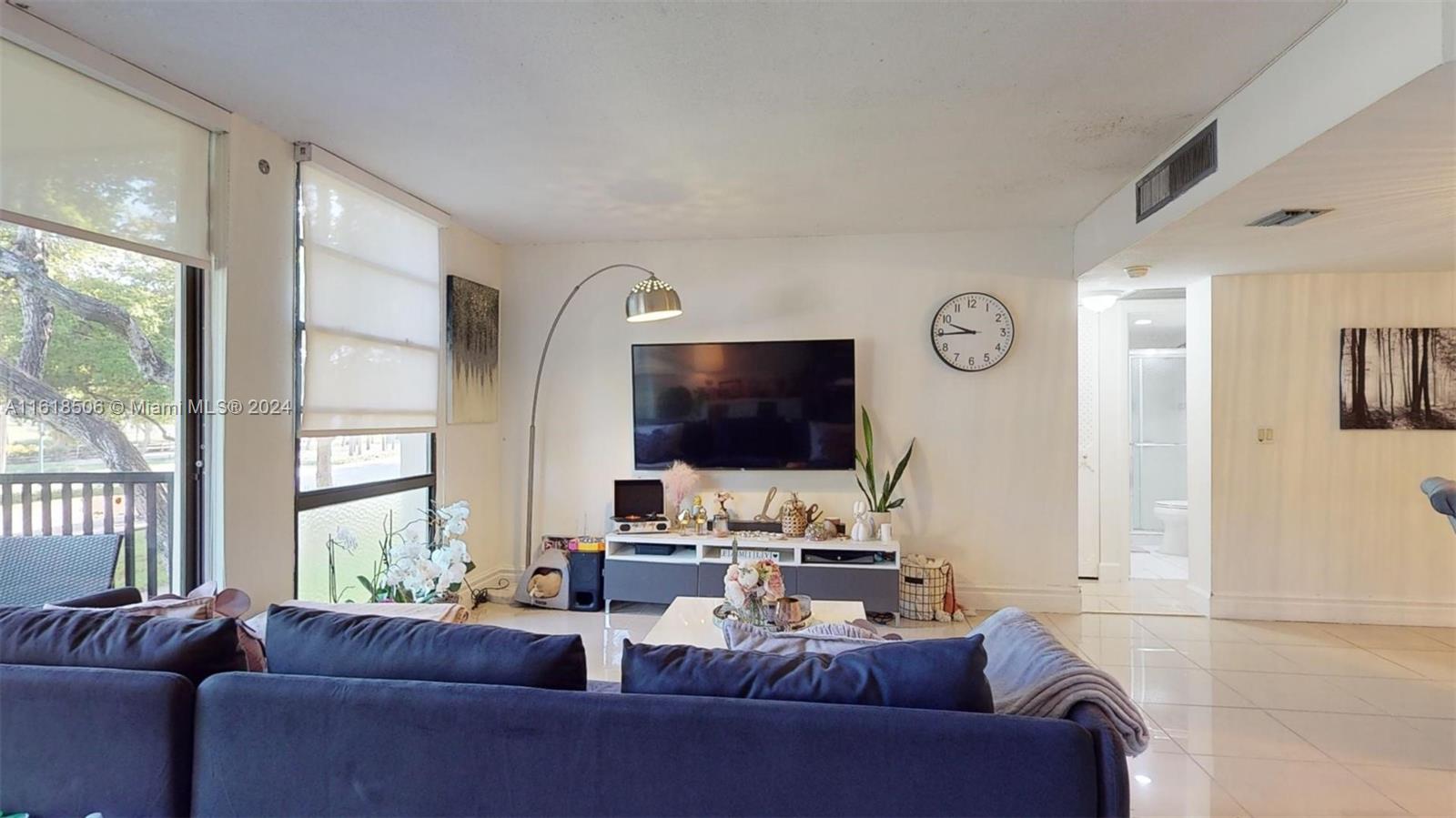 BRAVURA I CONDO - Residential