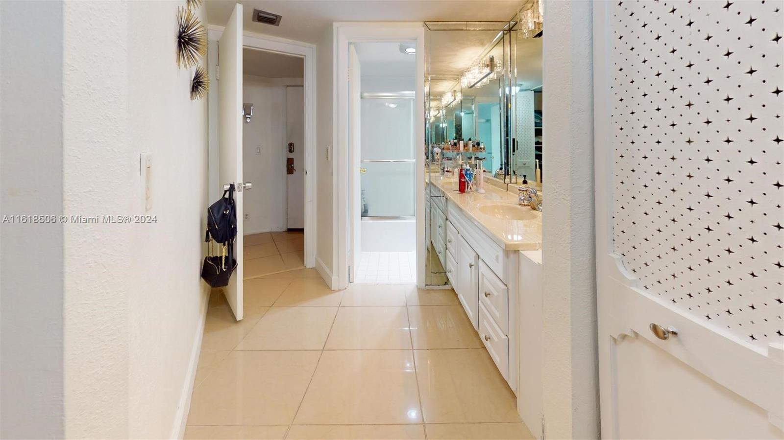 BRAVURA I CONDO - Residential