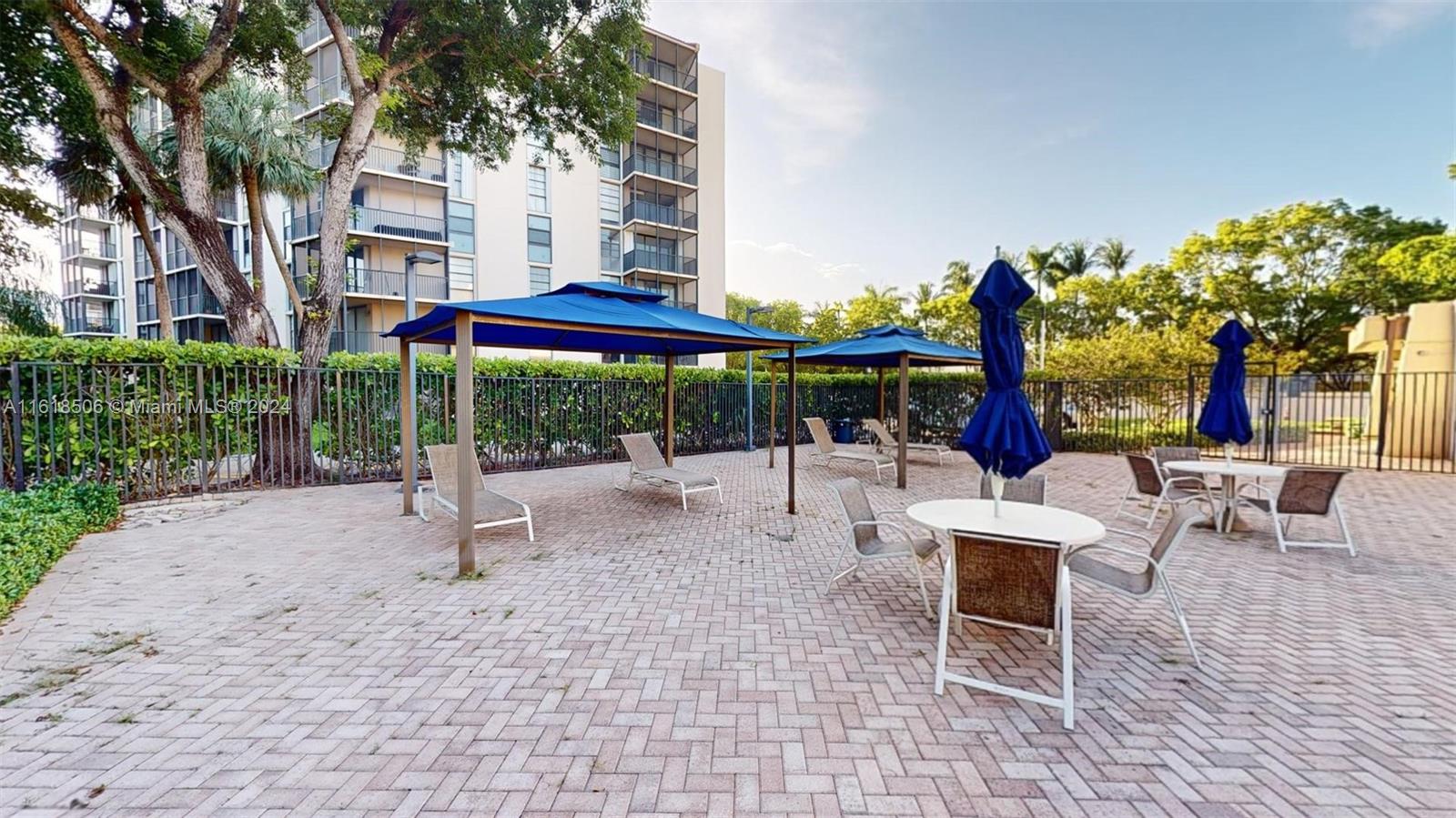 BRAVURA I CONDO - Residential