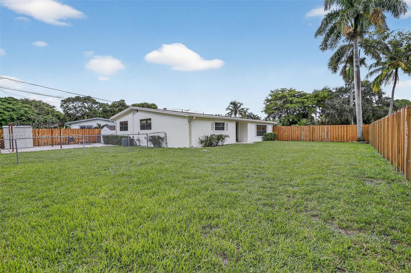PLANTATION GARDENS SEC 4A - Residential