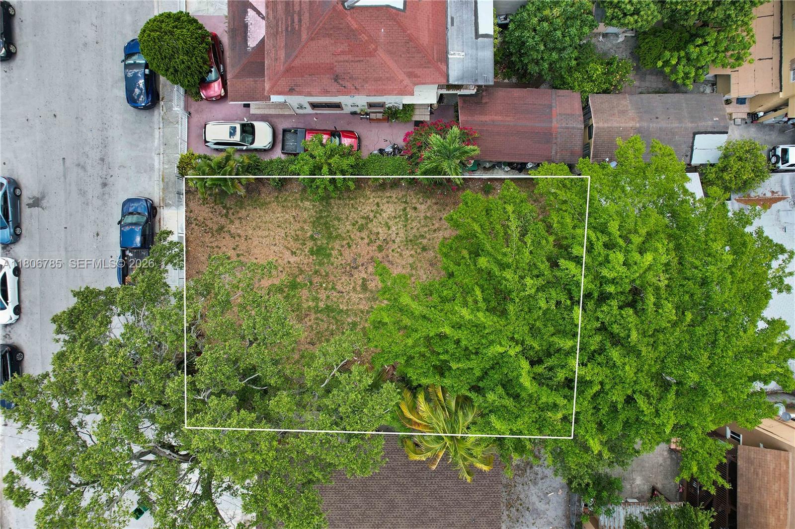 EVANSTON HEIGHTS - Land