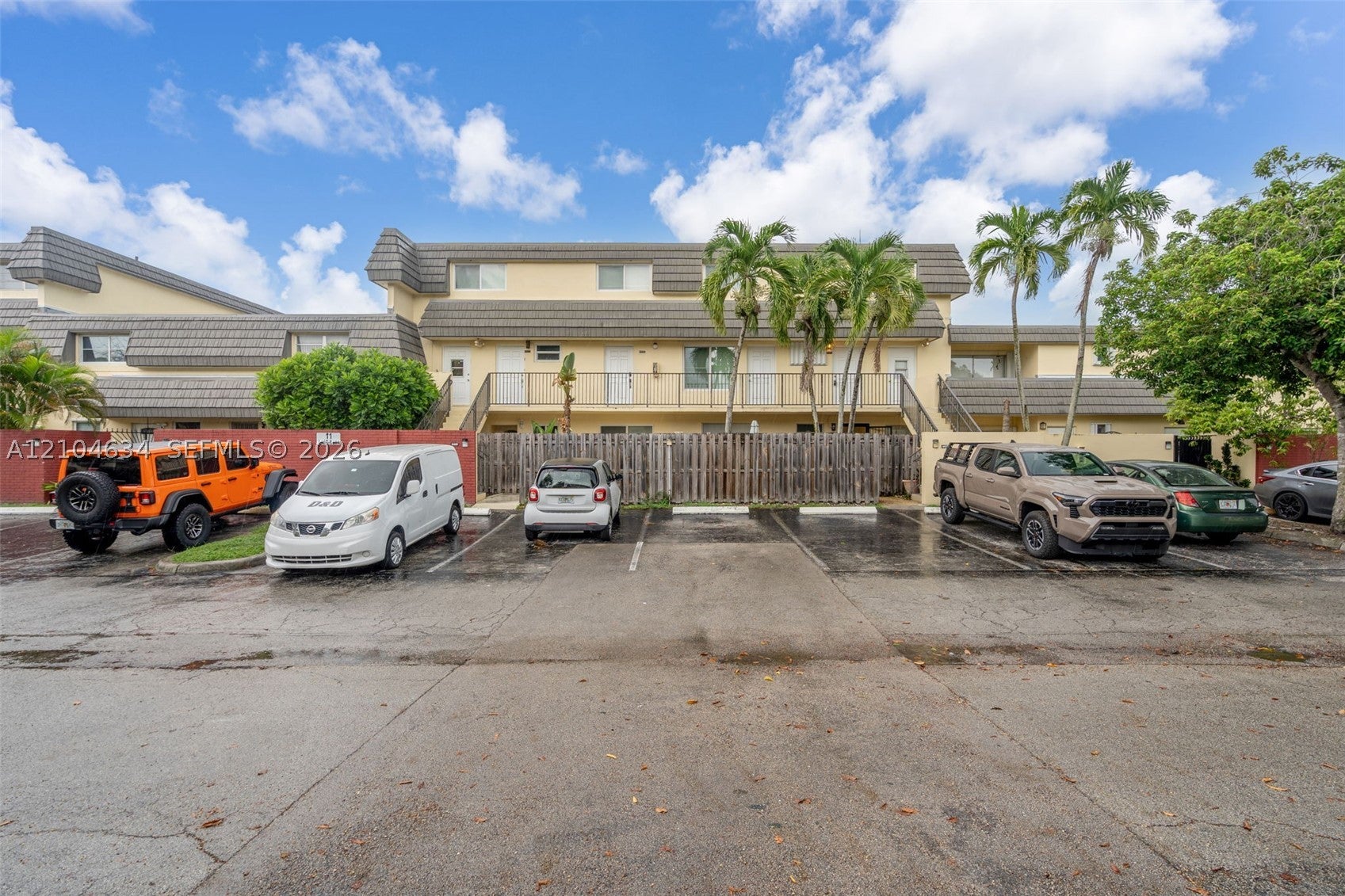 8475 SW 137th Ave 8475