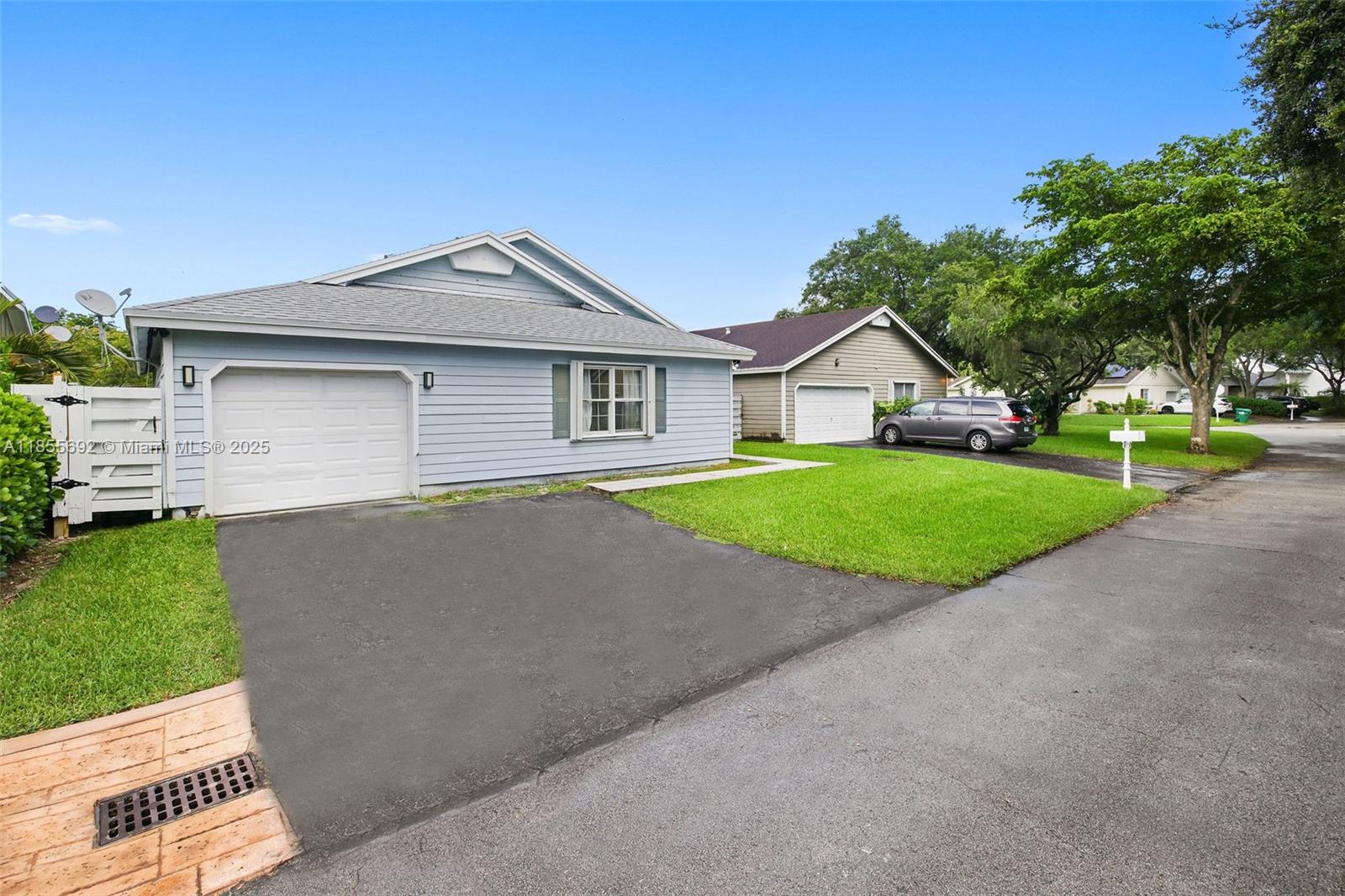 Nestled in the picturesque Country Walk community, this charming 3-bedroom, 2-bath home offers an inviting open layout with a spacious kitchen with stainless steel appliances, a florida room, and a large master suite. Perfect for entertaining, it features beautiful countertops and a welcoming large yard with rustic, country-style fencing. Plus, it’s conveniently close to all local shops. Community pool is relaxing and inviting. Home includes high tech doorbell, flood lights and some real cool exterior lighting. Easy to see. Check out of 360 virtual tour . Buy with only 3.0% down payment.