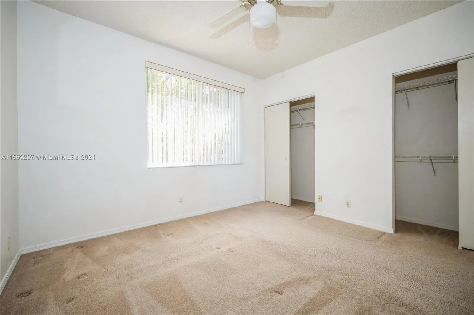 Weston, Florida 33326, United States, 2 Bedrooms Bedrooms, ,1 BathroomBathrooms,Residential,Pending,40560