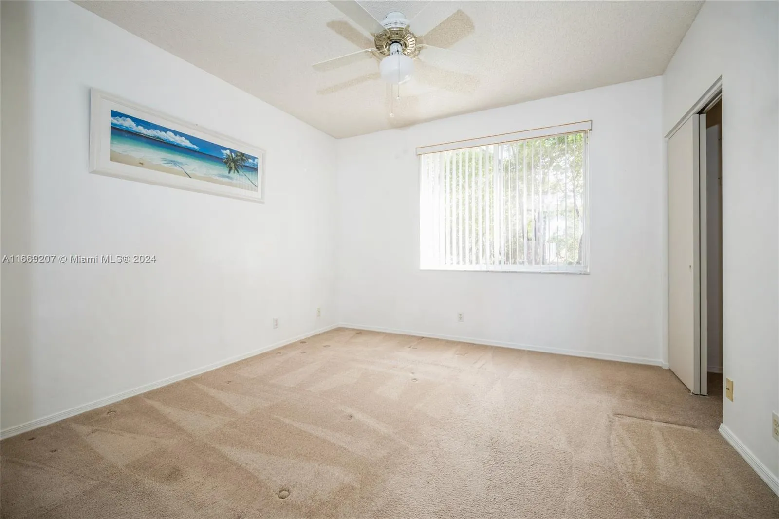 Weston, Florida 33326, United States, 2 Bedrooms Bedrooms, ,1 BathroomBathrooms,Residential,Pending,40560