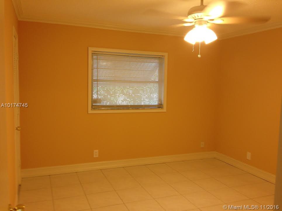 Paradise Gardens Sec 4 76 - Residential