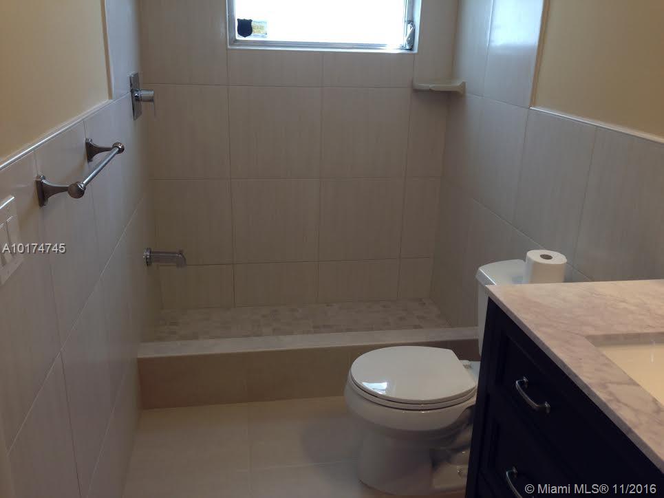 Paradise Gardens Sec 4 76 - Residential