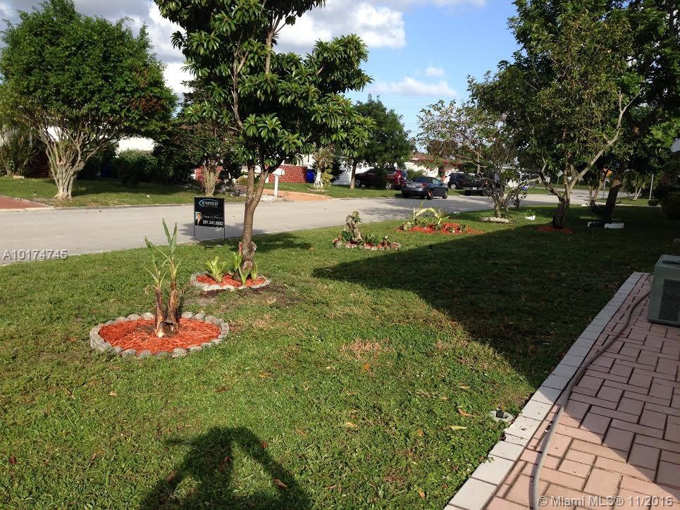 Paradise Gardens Sec 4 76 - Residential