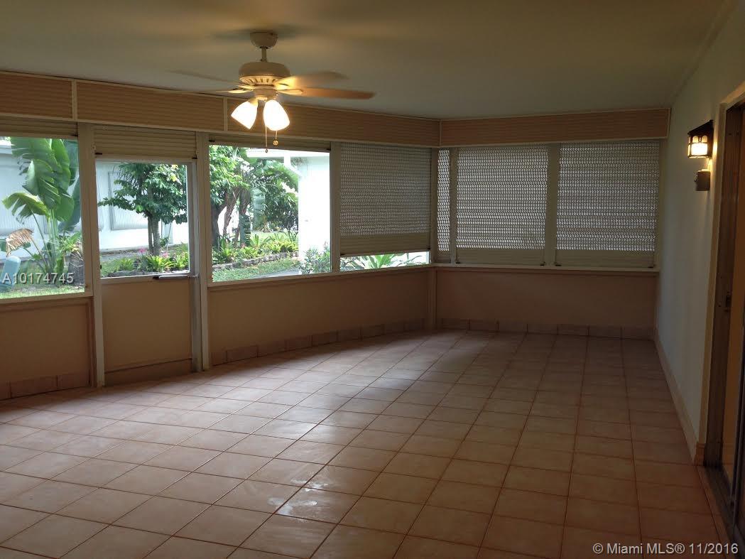 Paradise Gardens Sec 4 76 - Residential