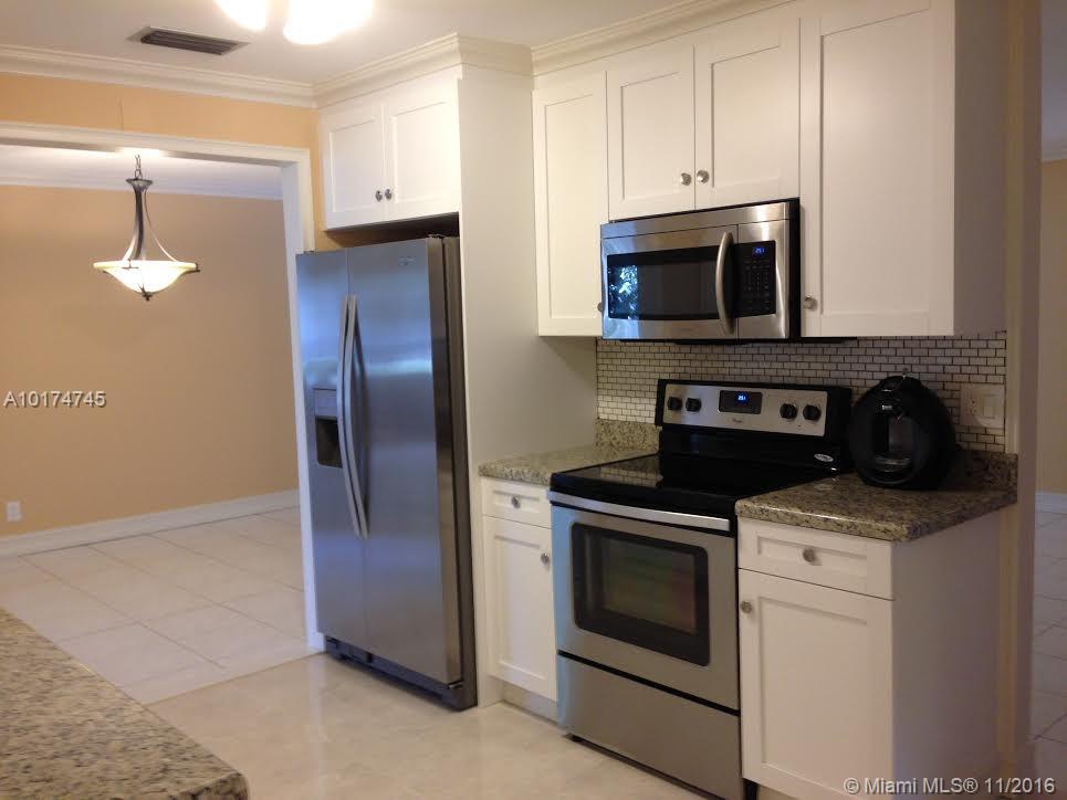 Paradise Gardens Sec 4 76 - Residential