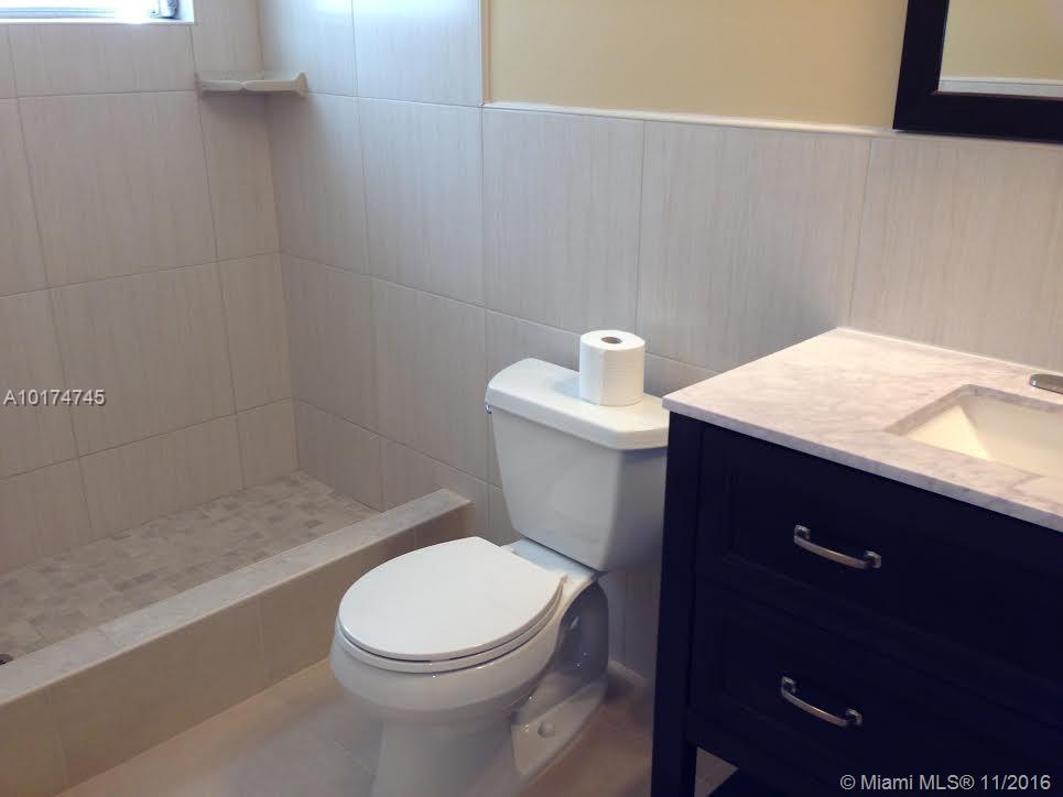 Paradise Gardens Sec 4 76 - Residential