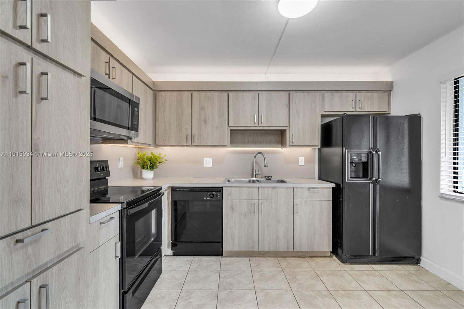 SADDLE CLUB GARDEN APTS A - Residential