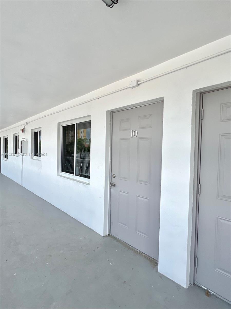 DOWDYS SUB - Residential Lease