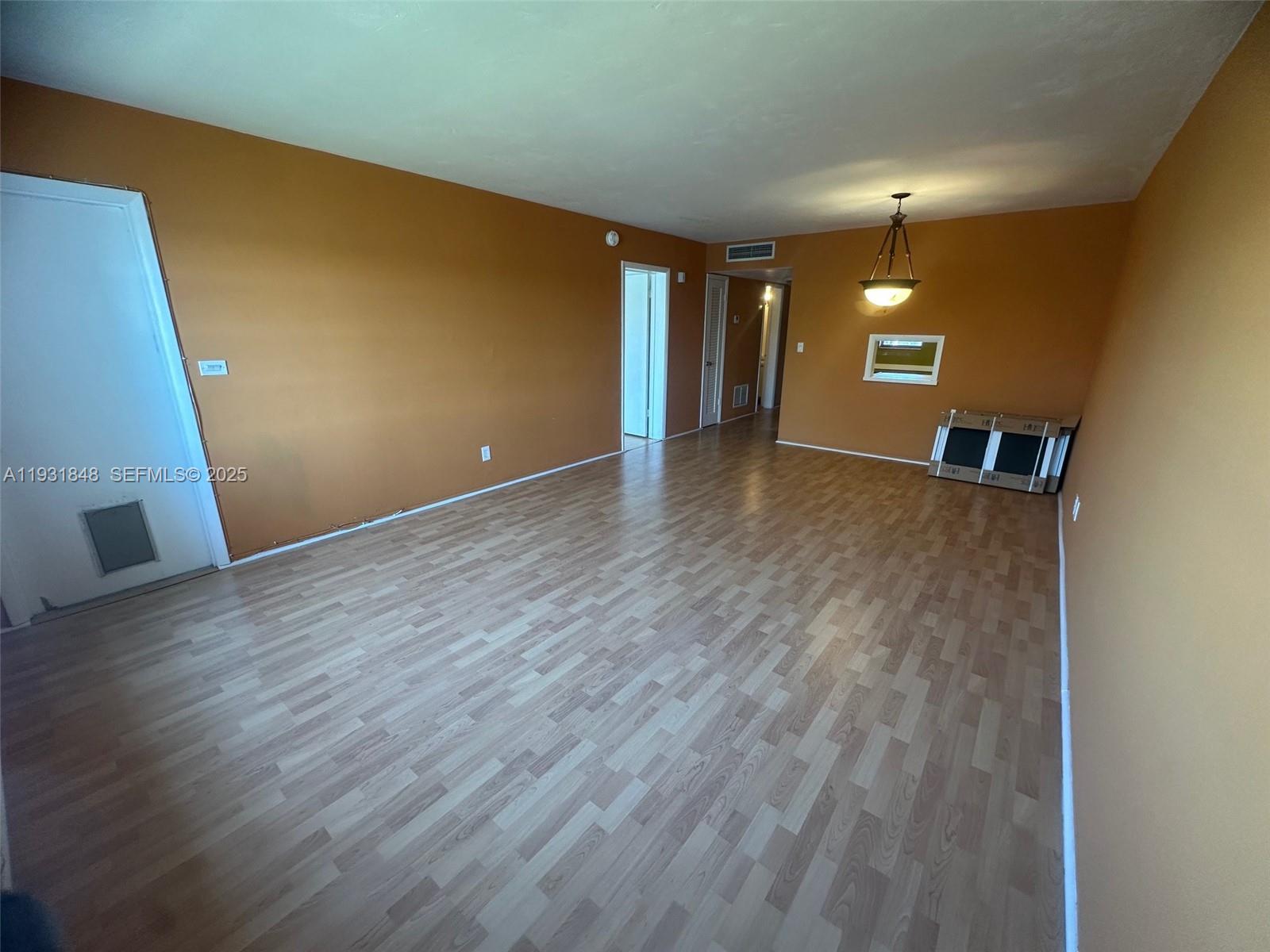 1530 NE 191st St 205