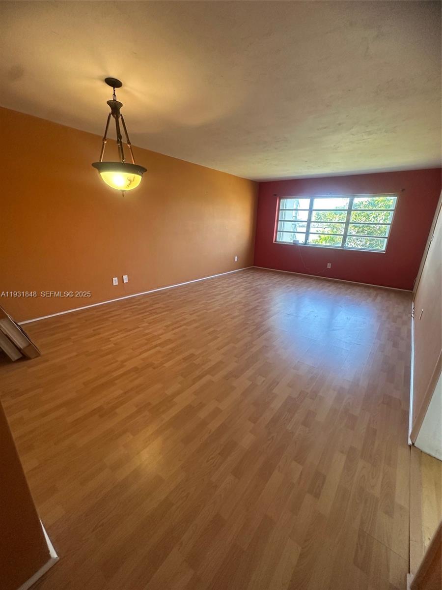 1530 NE 191st St 205