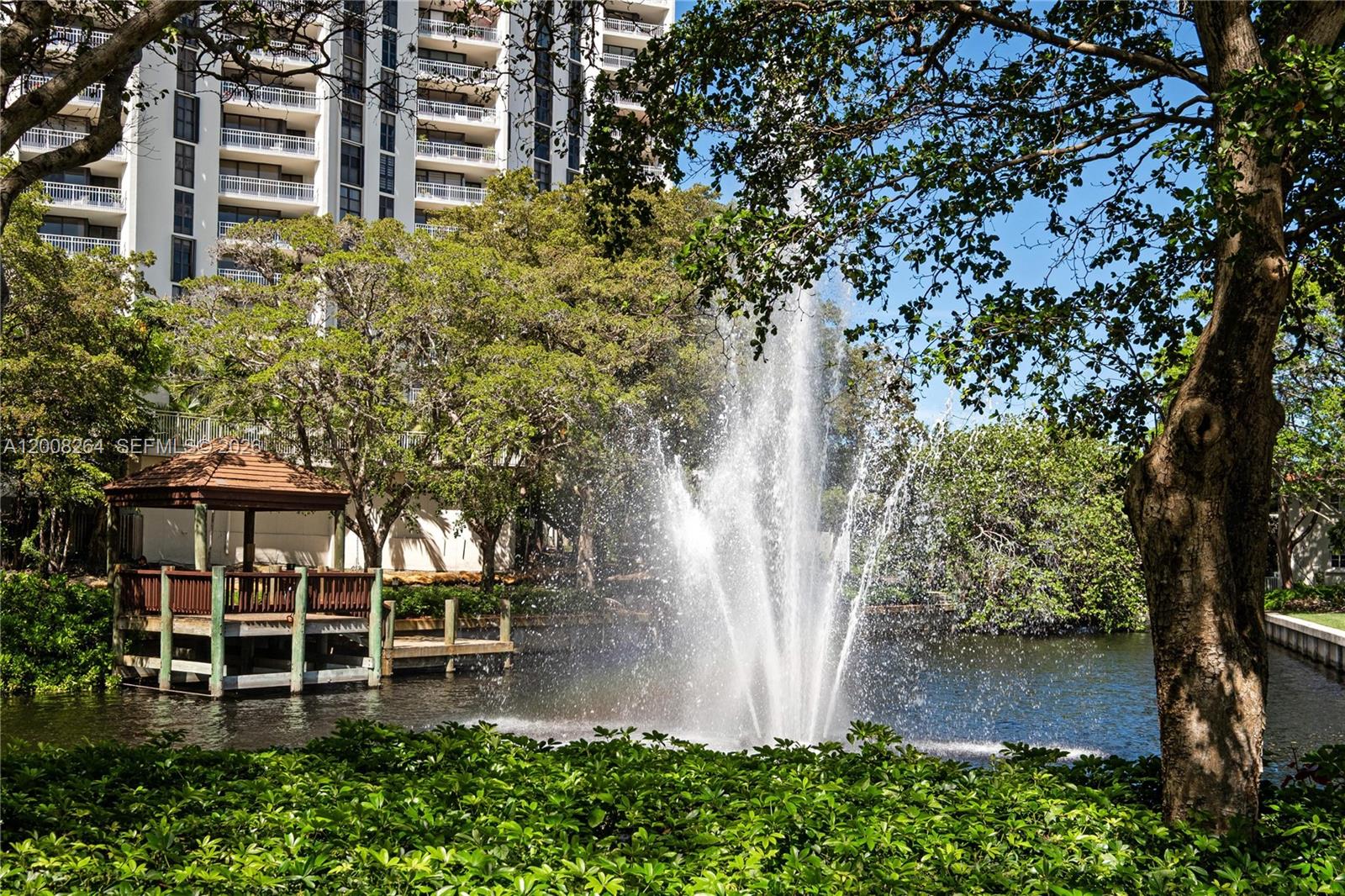 TOWERS OF QUAYSIDE CONDO - Residential