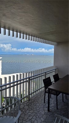 3 GROVE ISLE DR # C1003, MIAMI, FL 33133 - Image 0eb7c991a258e6bc5a5e7a045ff22c9d/287035953