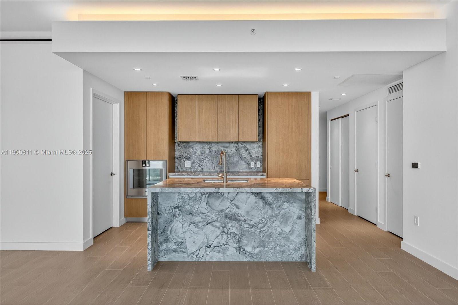 PARK RESIDENCES CONDO - Residential Lease