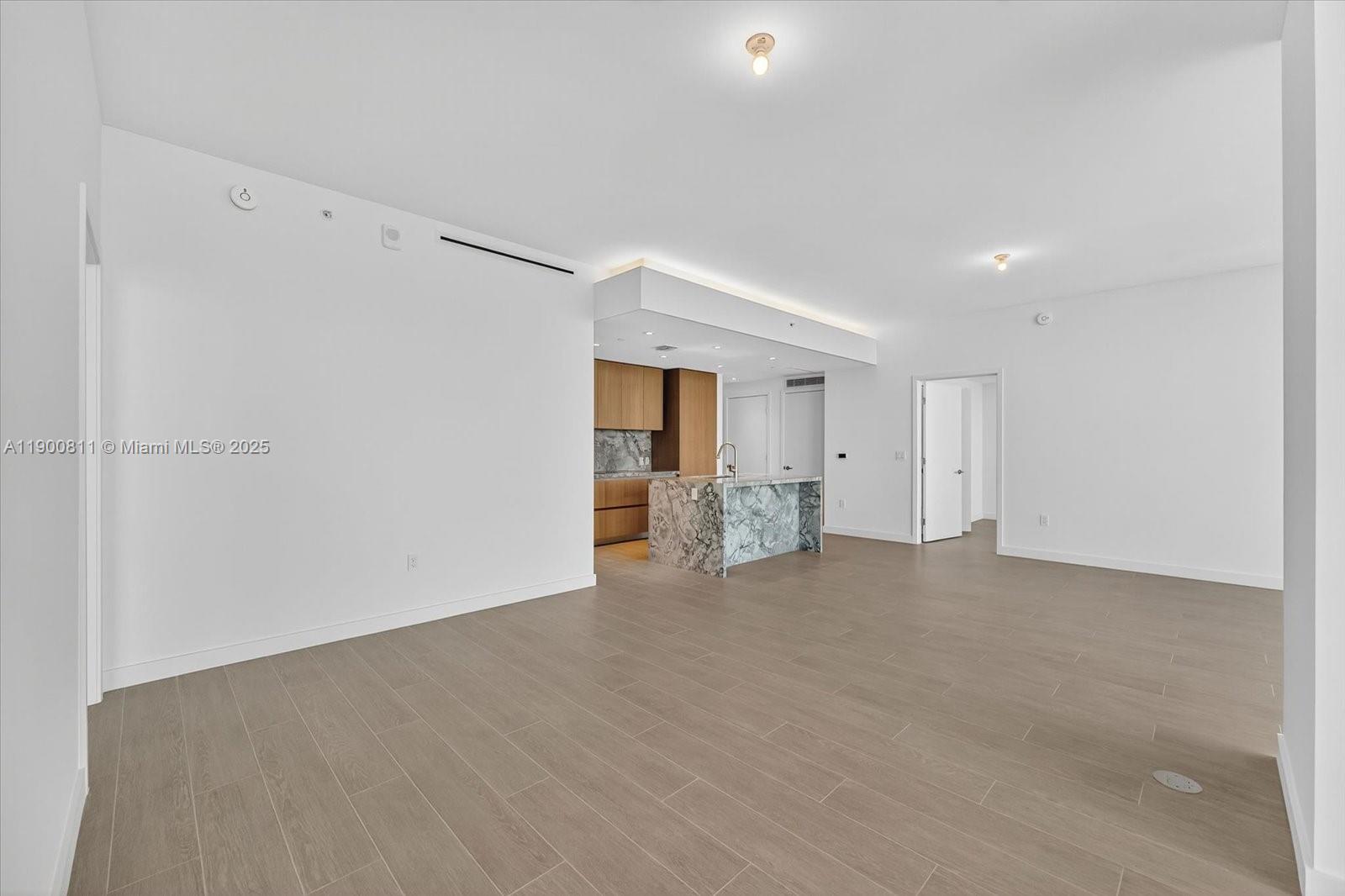 500 Alton Rd 1407
