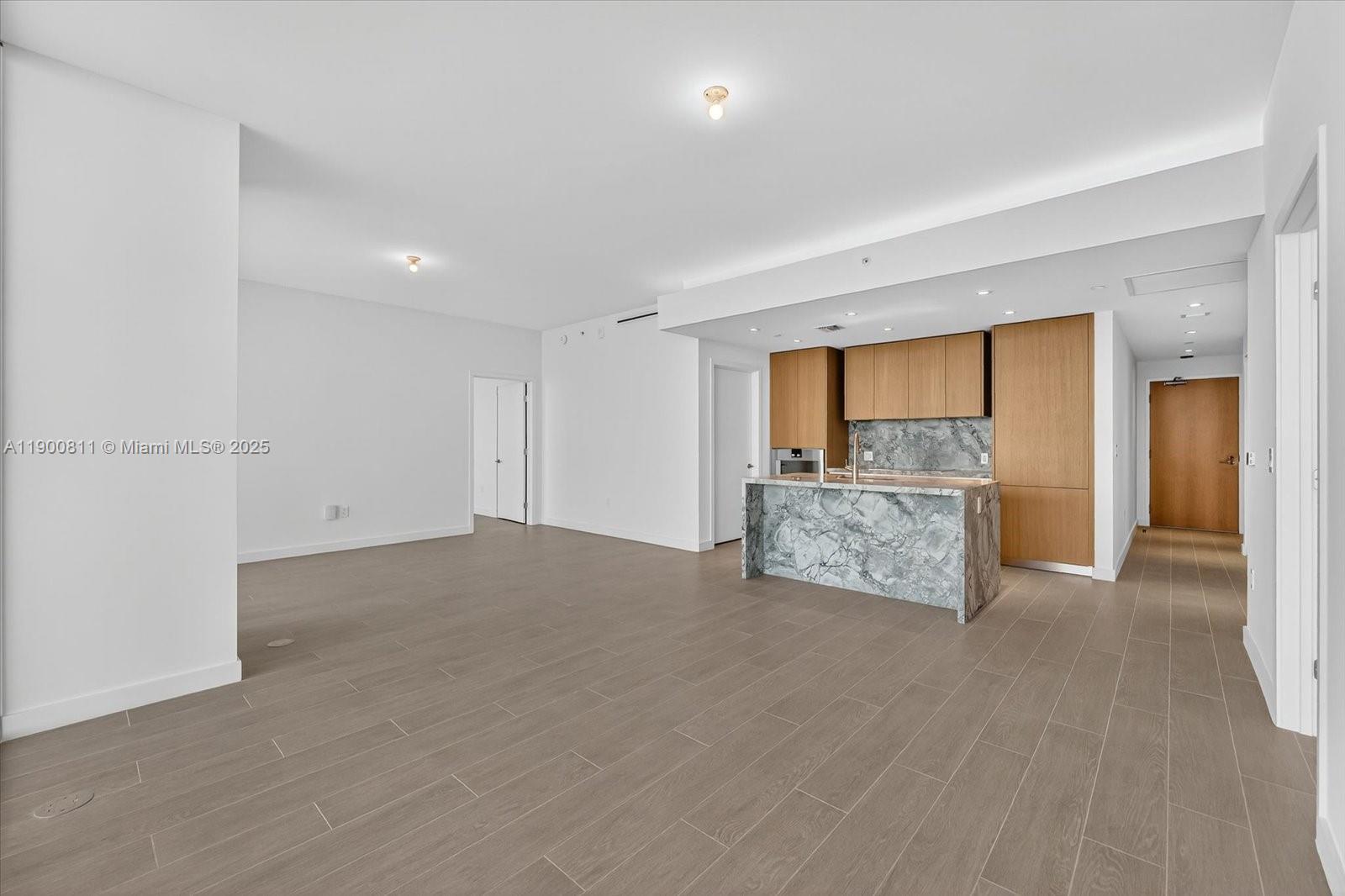 500 Alton Rd 1407