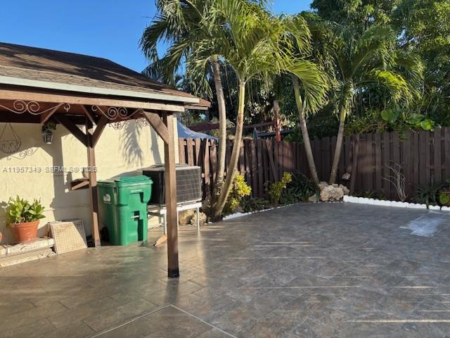 HAMMOCKS SEC 2 - Residential Lease