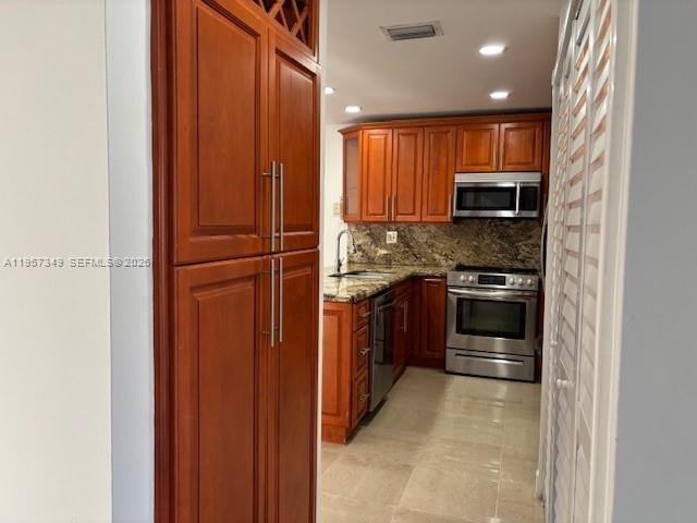 HAMMOCKS SEC 2 - Residential Lease