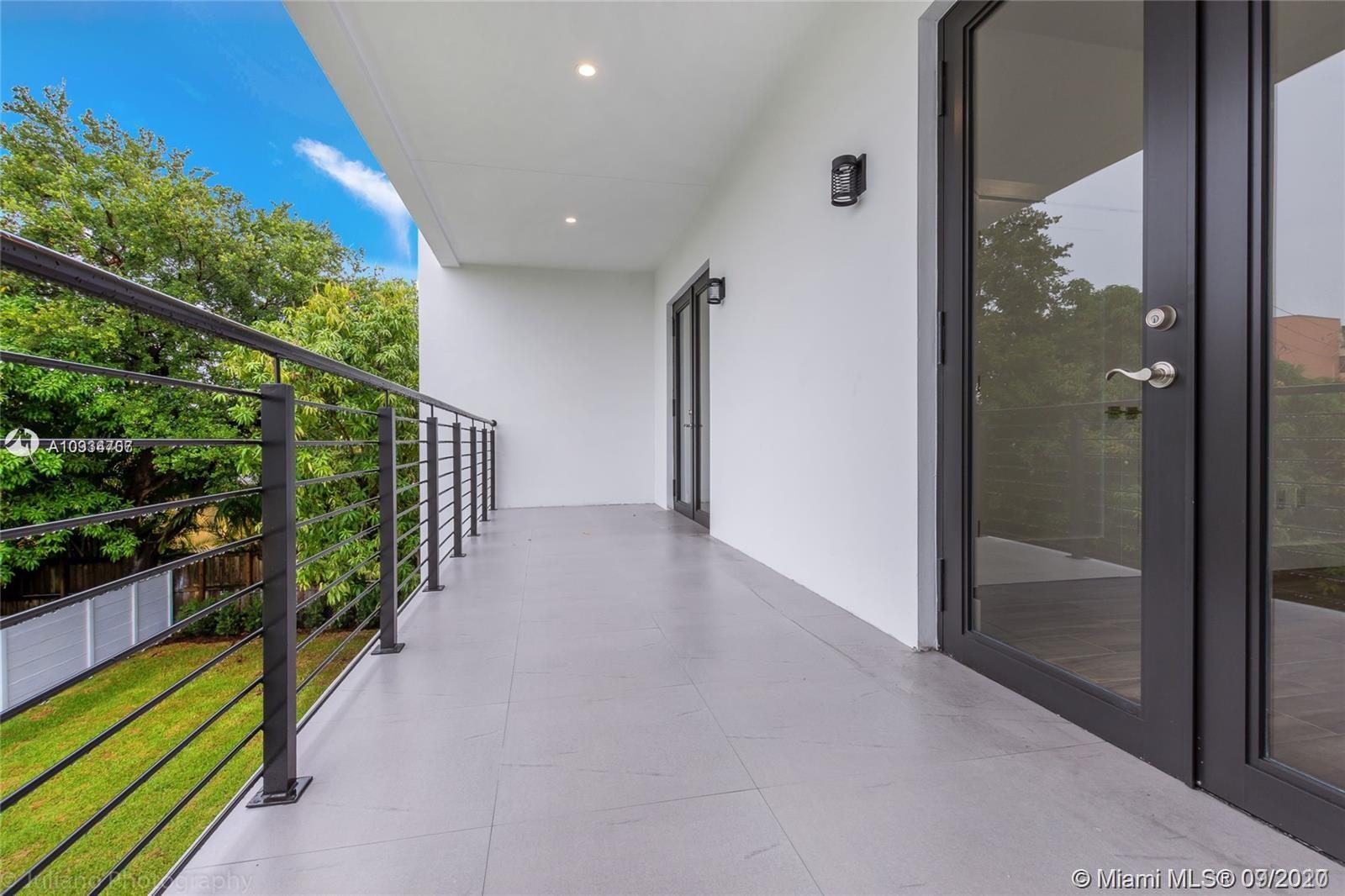 MIAMI GATEWAY AMD - Residential Lease