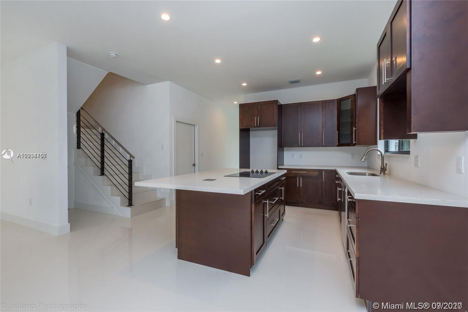 MIAMI GATEWAY AMD - Residential Lease