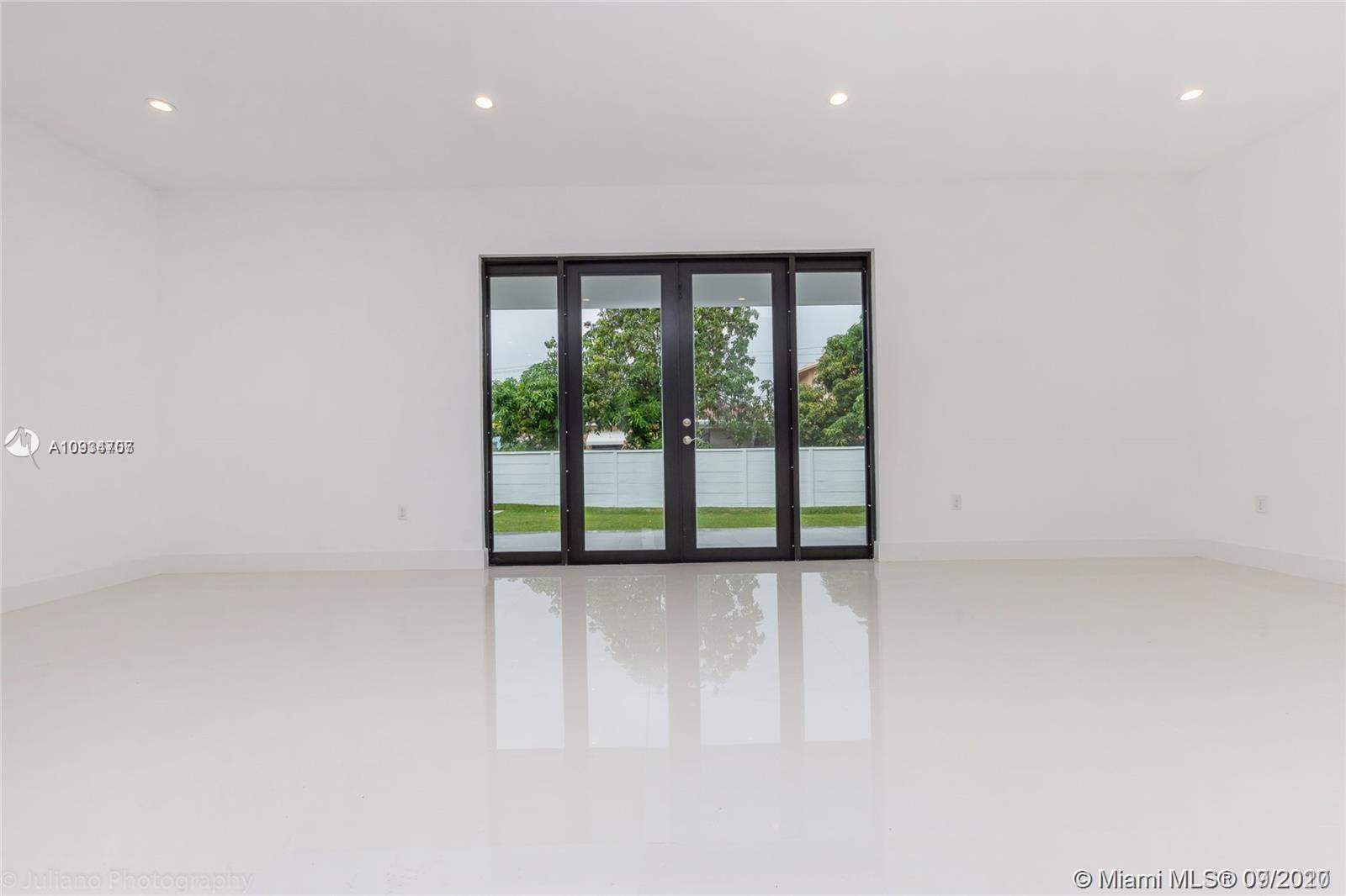 MIAMI GATEWAY AMD - Residential Lease
