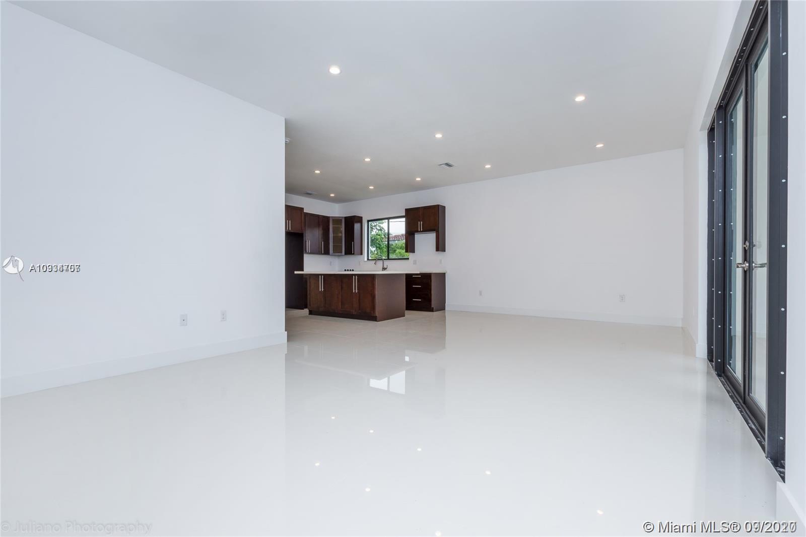 MIAMI GATEWAY AMD - Residential Lease