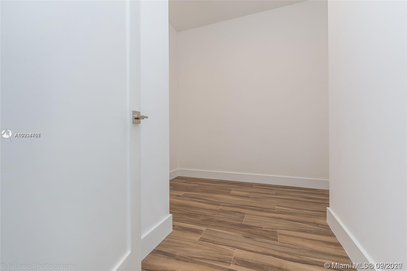 MIAMI GATEWAY AMD - Residential Lease