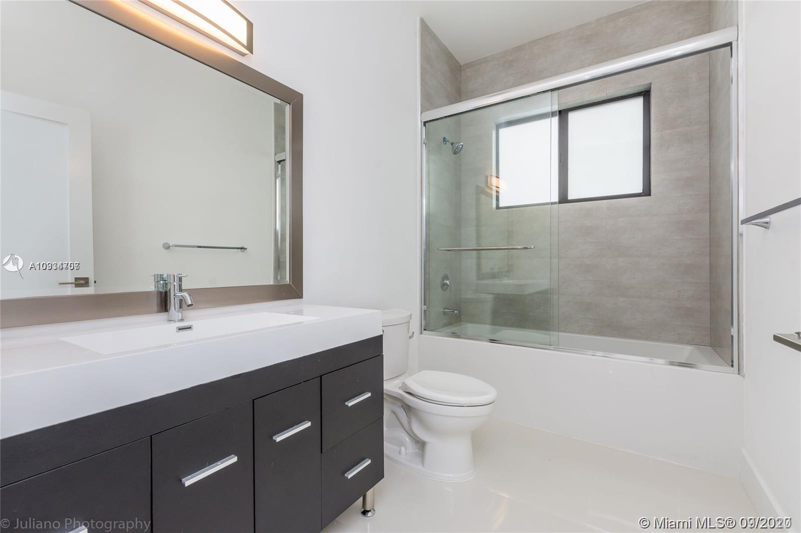 MIAMI GATEWAY AMD - Residential Lease